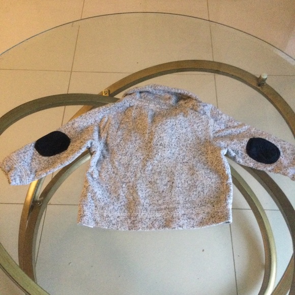 CHILDREN'S - JOE FRESH GREY SWEATER - Picture 6 of 7